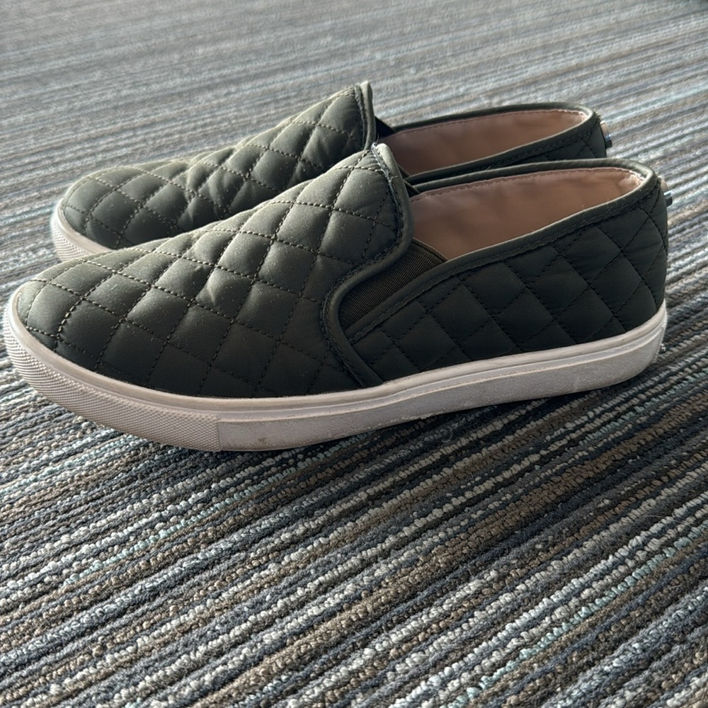 Steve Madden Ecentrcq Slides - image 2